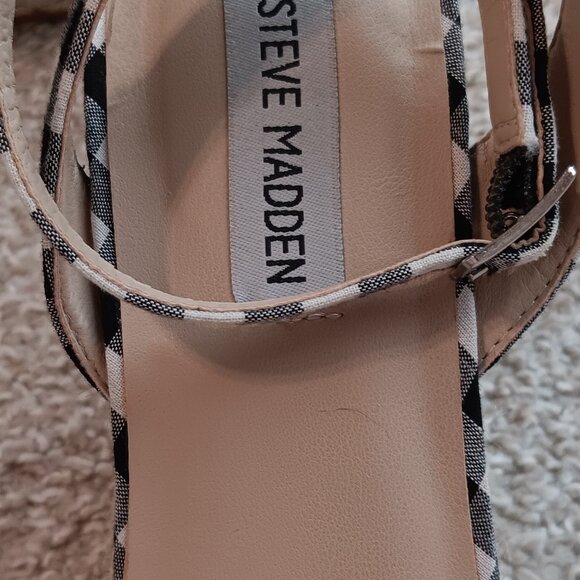 Steve Madden black and white sandal heels - Picture 5 of 5